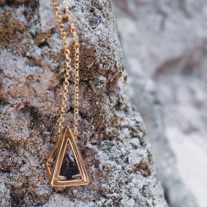 Pyramid of Lisa Necklace Petit