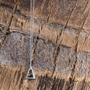 Pyramid of Lisa Necklace Petit